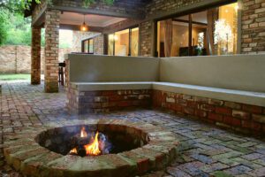 Casa Cara Lodge braai area