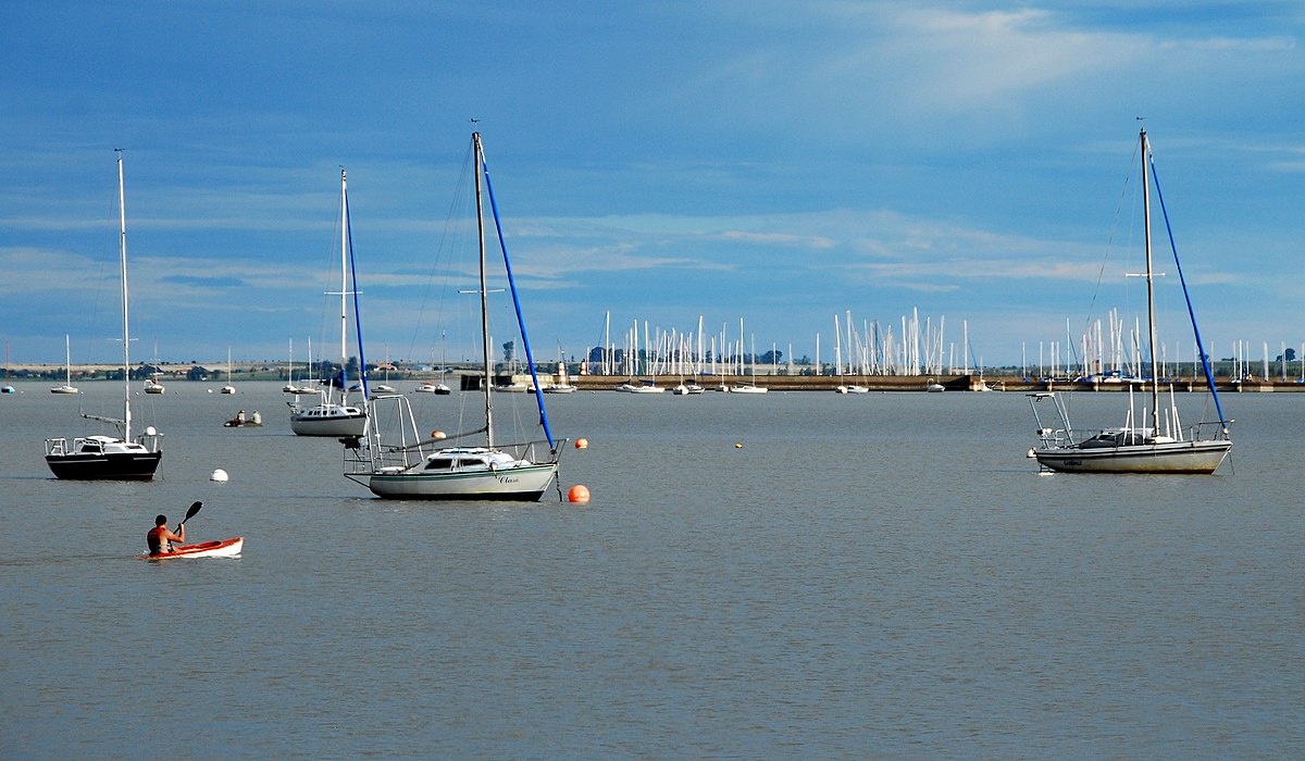 1200px Vaal_Dam_at_Deneysville